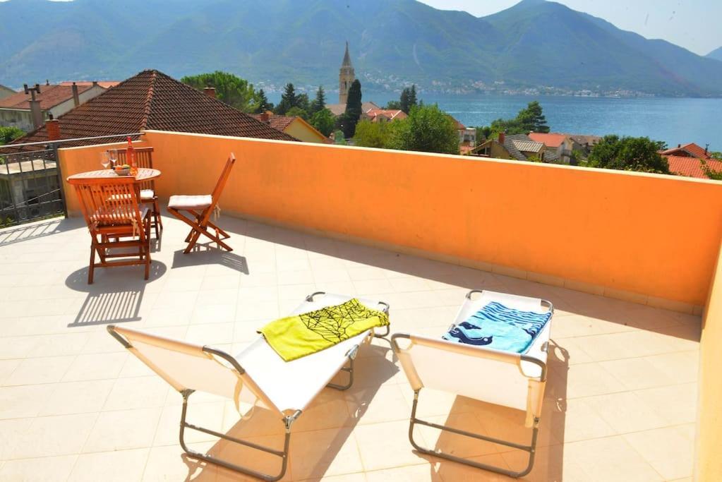 D Apartment Kotor Buitenkant foto