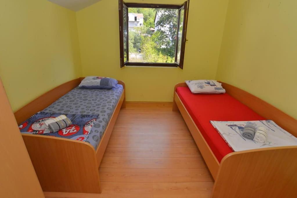 D Apartment Kotor Buitenkant foto