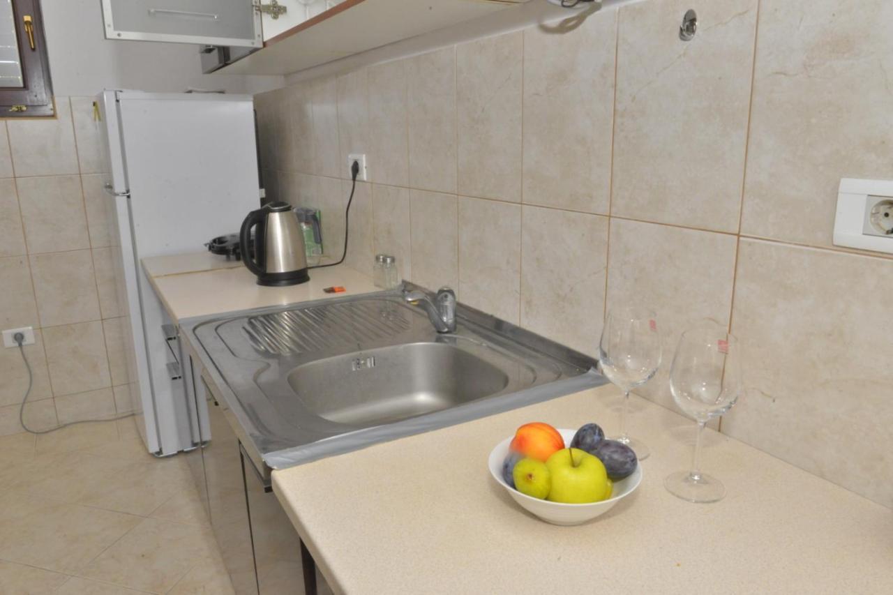D Apartment Kotor Buitenkant foto